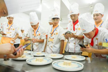 �](m��i)�л��A(ch��)���Ե��|����W(xu��)У�W(xu��)�N���᣿