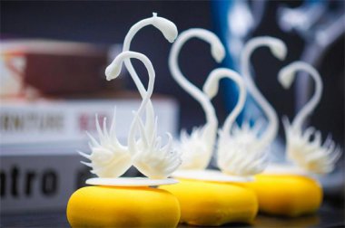 ����WУ��Ӗ�����Xһ���£��r���F����