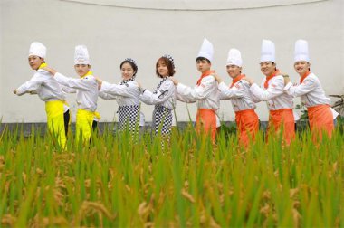 ��?j��n)?sh��)400�����µ��п�������������P(gu��n)�����δ���l(f��)չ