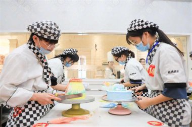 ���ڸ�Ч��һ����λ���A��һ��������ϵĄ�(chu��ng)�I(y��)����