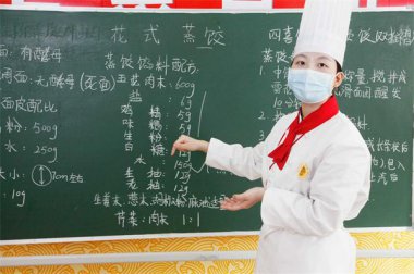 �N���W(xu��)У��������n�ģ�