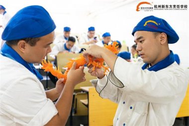 �A�ο��ˡ����|�o��һ���}��������׃�������w�B(ni��o)����������