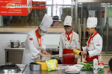 �W(xu��)�N����ȥ�N���W(xu��)У߀�ǵ��Ƶꮔ(d��ng)�W(xu��)ͽ