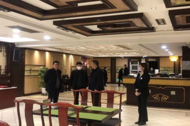 �L��I(y��)���؍�λ���پ͘I(y��)��У�������(chu��ng)�x��