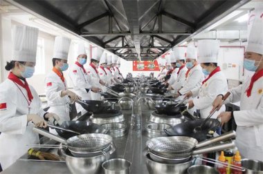 �N���W(xu��)У�������