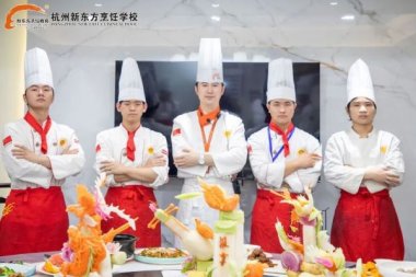  �xУ���W���ܣ������n��������֮����