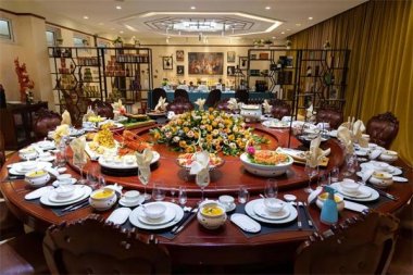 �����|���c�㹲�g�¹ʚq��ӭ��һ����