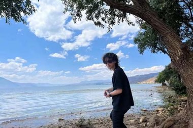  16�qŮ����������9�������ں����|������_�������¸���