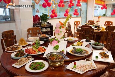 ���M����ǧ��һ�����W(xu��)�N�C������ҹ���