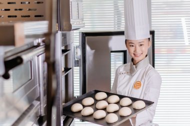 �п�ǰ���x�W(xu��)У��(b��o)�x�᣿