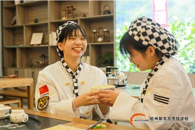 ʲô���I(y��)�m�ϳ��Ю��I(y��)Ů��