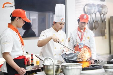 У�����������Ӣ��ح��ʮ����I(y��)���v���ߌW����Մ���A�M���