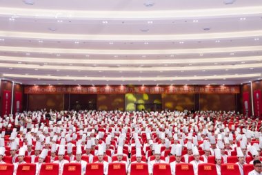 ��ϲ��1�ؽ�1��4�y����У�W(xu��)�Ӕث@�ѿ����Wҫȫ����